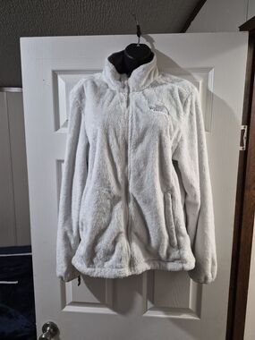 The North Face Women's White Fleece Jacket - Plush Full-Zip